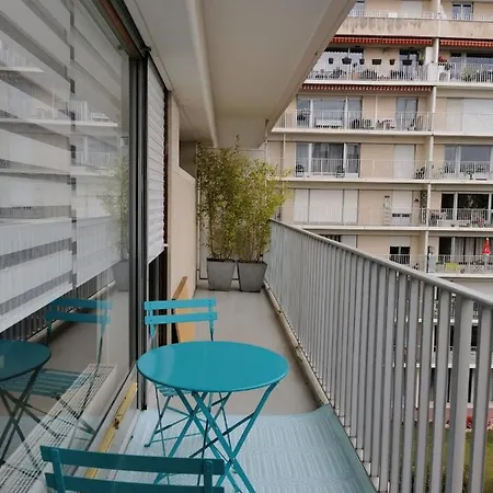 Apartament Centre Cathedrale Avec Balcon